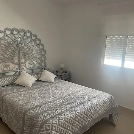 Remarkable 3-bed In Appartement
